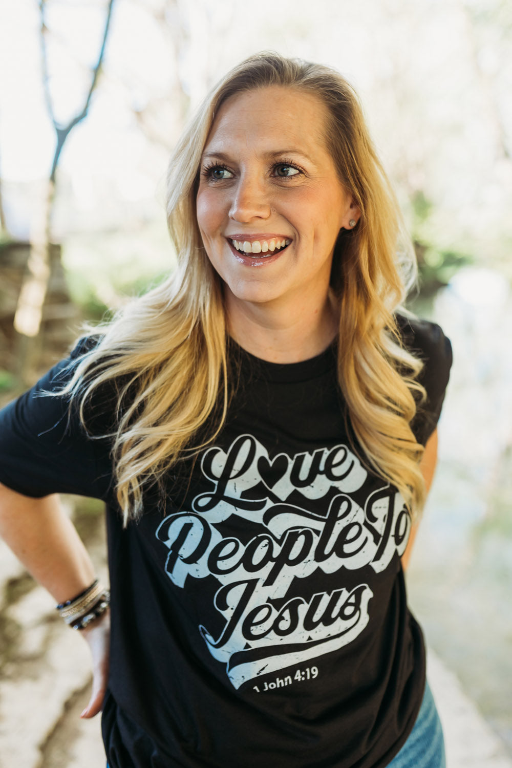 Love People To Jesus Tee