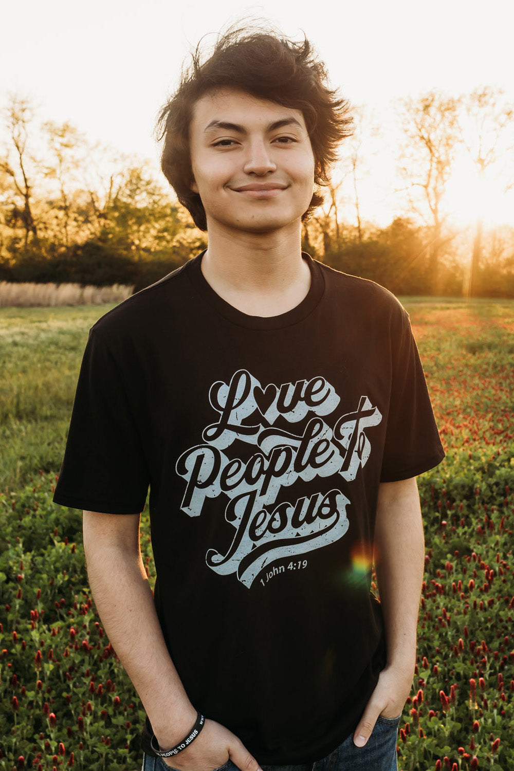 Love People To Jesus Tee